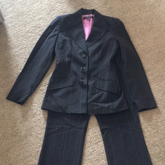Anne Klein size 2 suit black and lavender - Picture 1 of 4